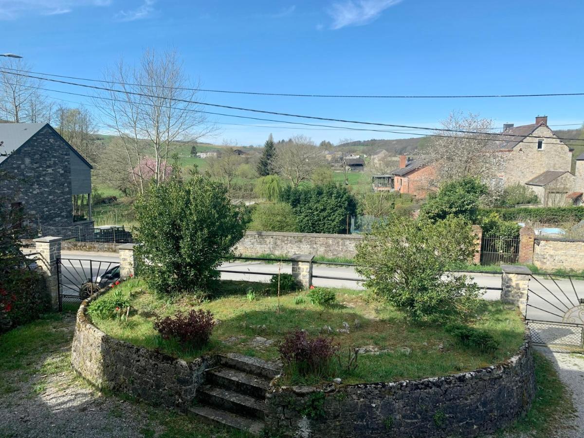 Gezellige Villa Met Open Haard En Zonnige Tuin. Doische 외부 사진